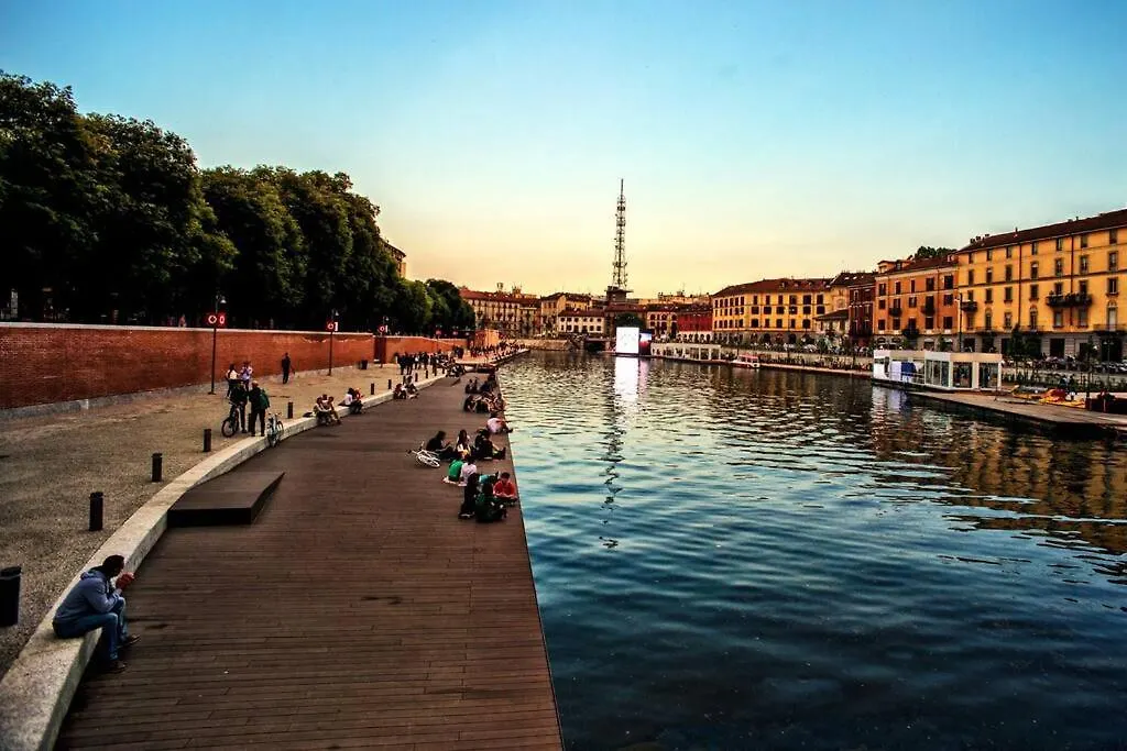 Casa Navigli Cozy Apartment In Darsena/Navigli 밀라노 0*,  이탈리아