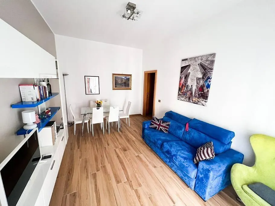 Casa Navigli Cozy Apartment In Darsena/Navigli Milan