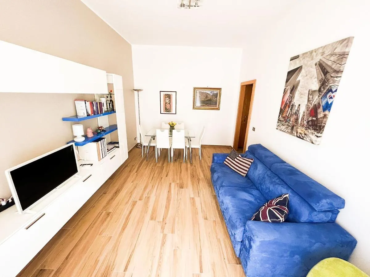 Casa Navigli Cozy Apartment In Darsena/Navigli Milan 0*,  Italy